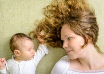 Die Haarbalance nach der Schwangerschaft wiederfinden