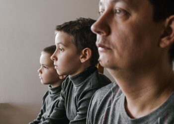 Brot backen mit Kindern: Familienbindung stärken