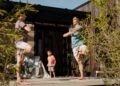 Gartensauna mit Kindern: Familienzeit sicher gestalten