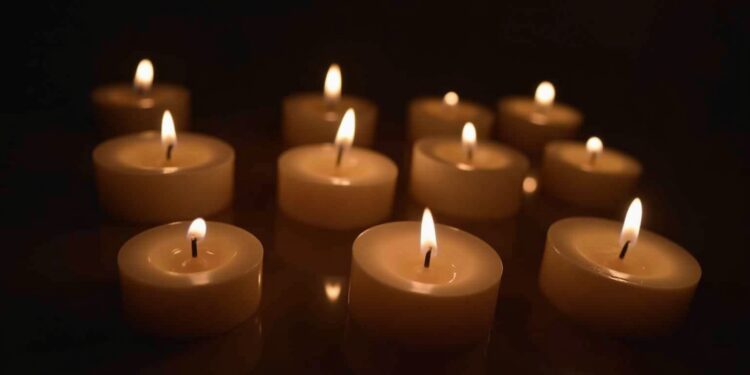 kerze whatsapp trauer status-Titel