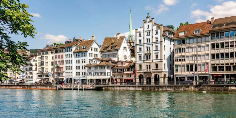 Kitas im Thurgau und St. Gallen: So finden Eltern einen Platz