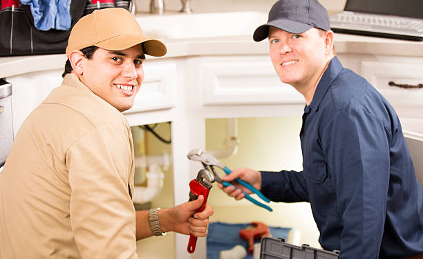 Wie regionale Rohrprofis schnelle Hilfe bei Verstopfungen garantieren